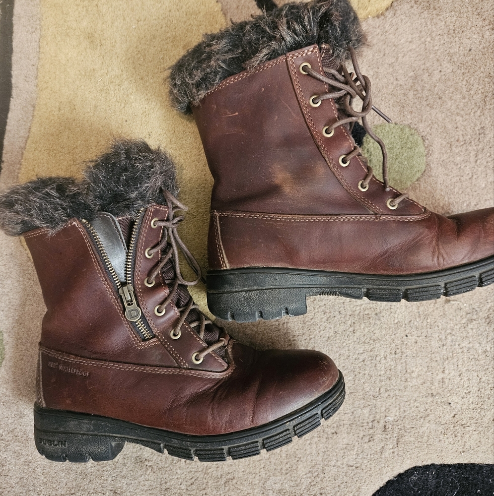 Dublin side zip fur lined winter riding booties sz. 7